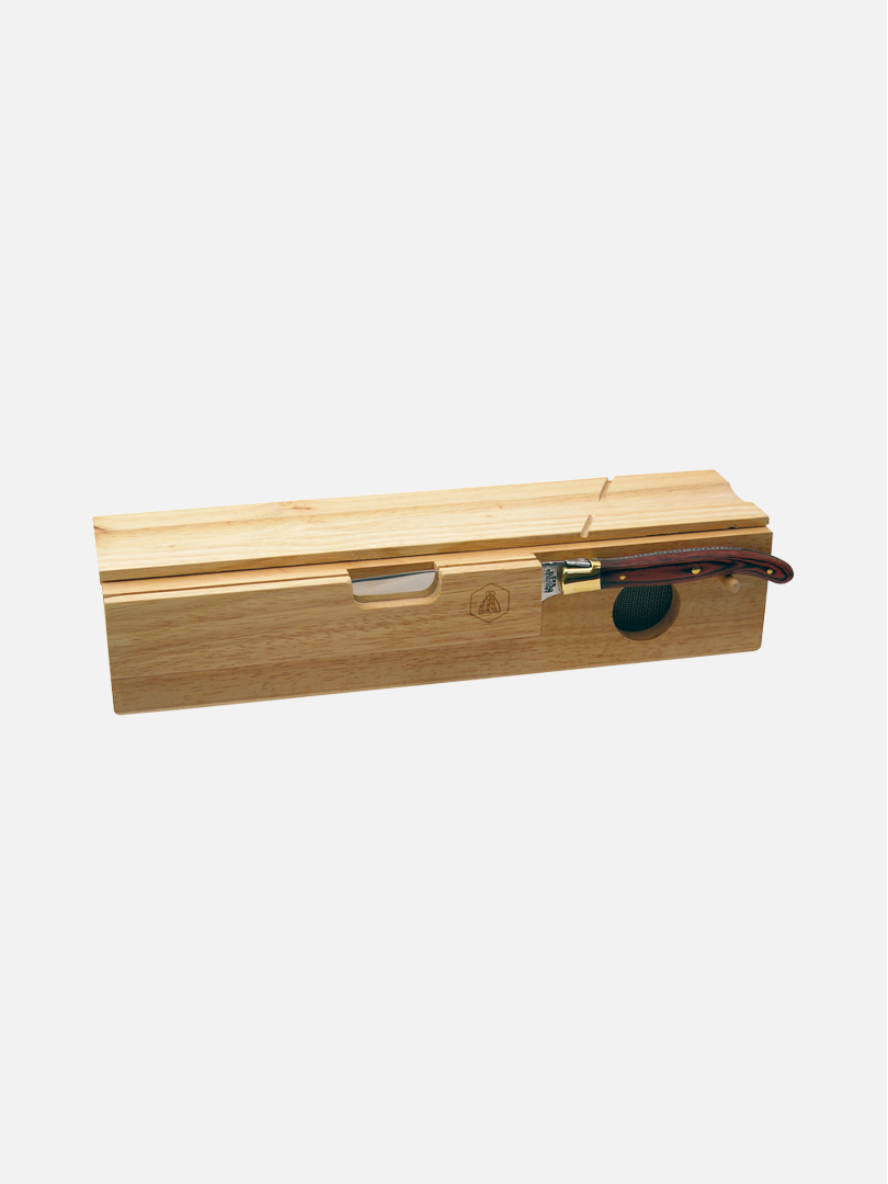 Laguiole - Cutting board and bread knife - Bamboo - Laguiole -  Wineandbarrels A/S