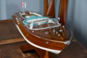Authentic Models - Aquarama